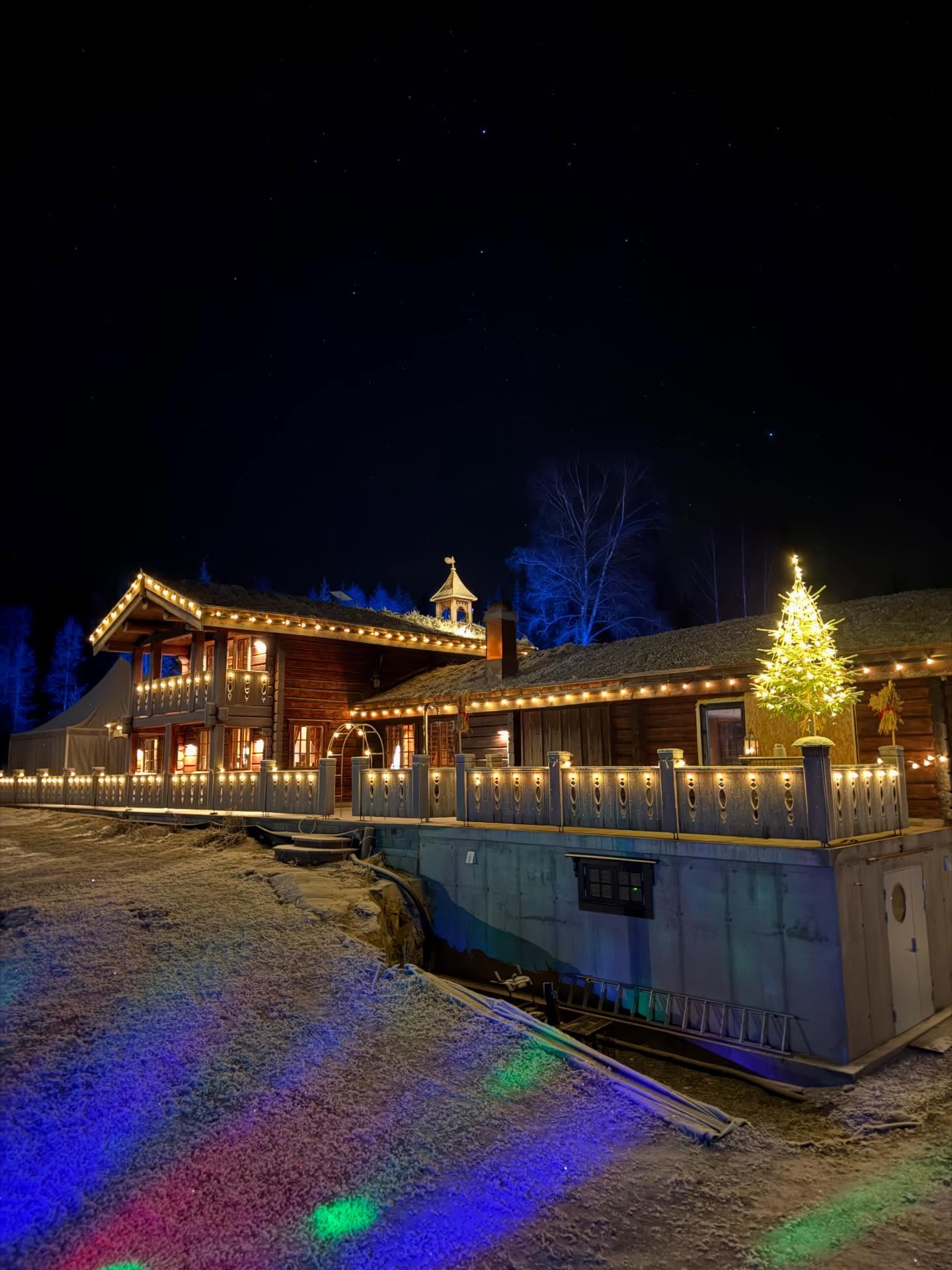 eidsvollhytta julen2025 utendorsbelysning